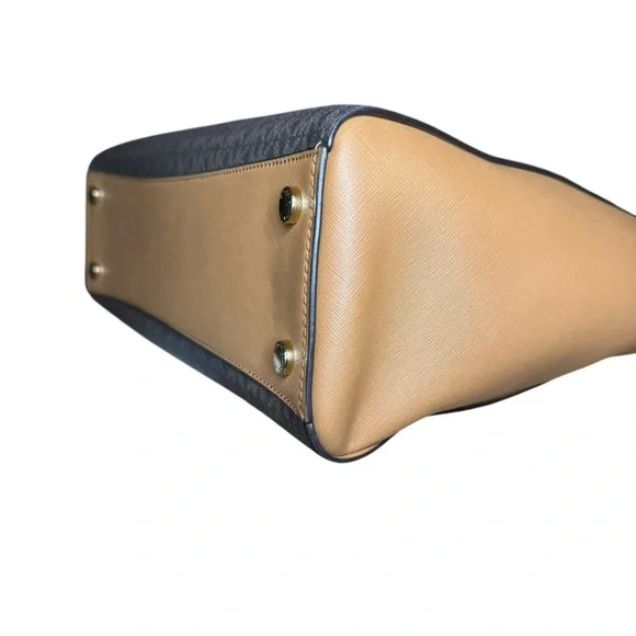 Michael Kors Sullivan Large tote - Picture 8 of 10